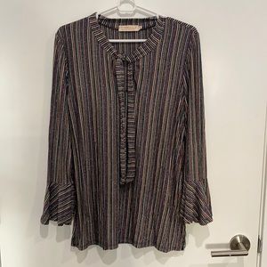 Sparkly flowing 70’s top :)